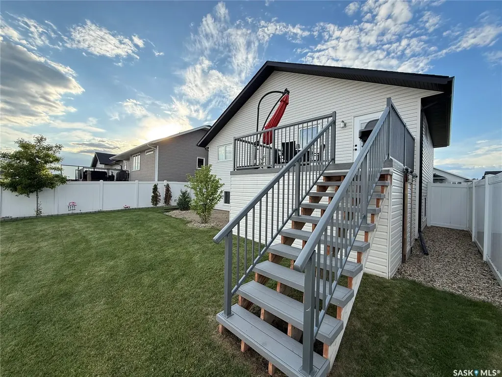 715 Scott Crescent Warman SK S0K 4S4