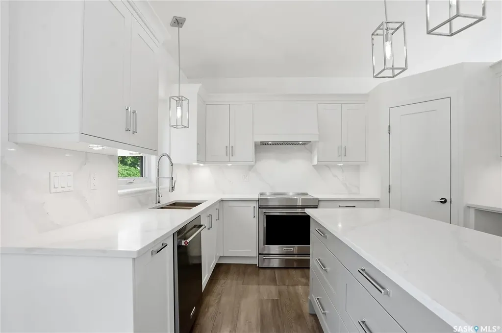 210 Horlick Crescent Saskatoon SK S7N 4R5