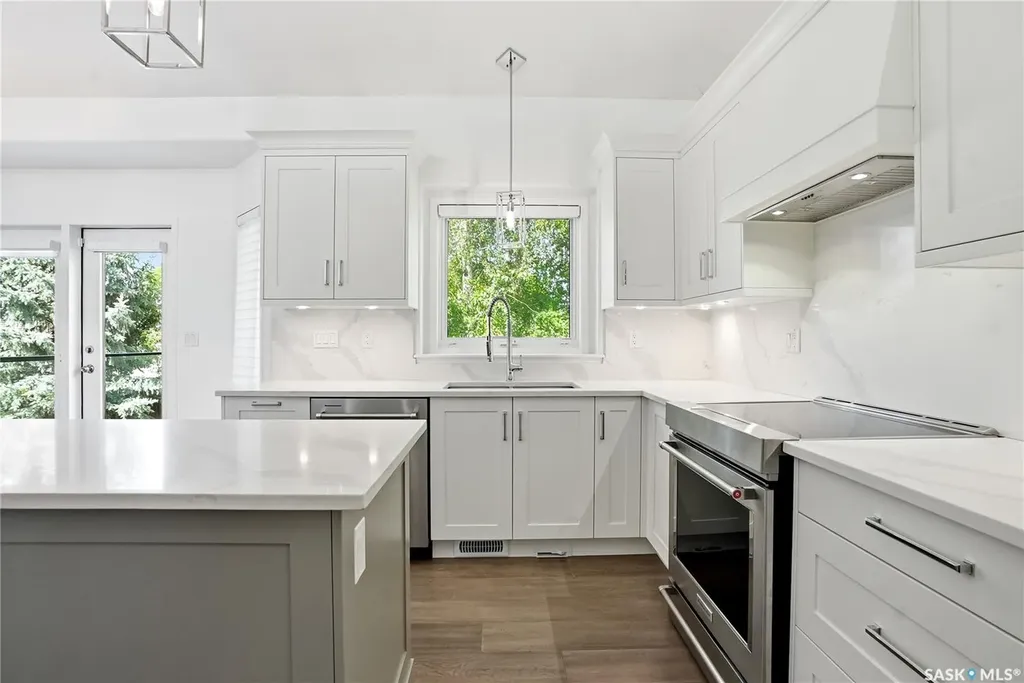 210 Horlick Crescent Saskatoon SK S7N 4R5