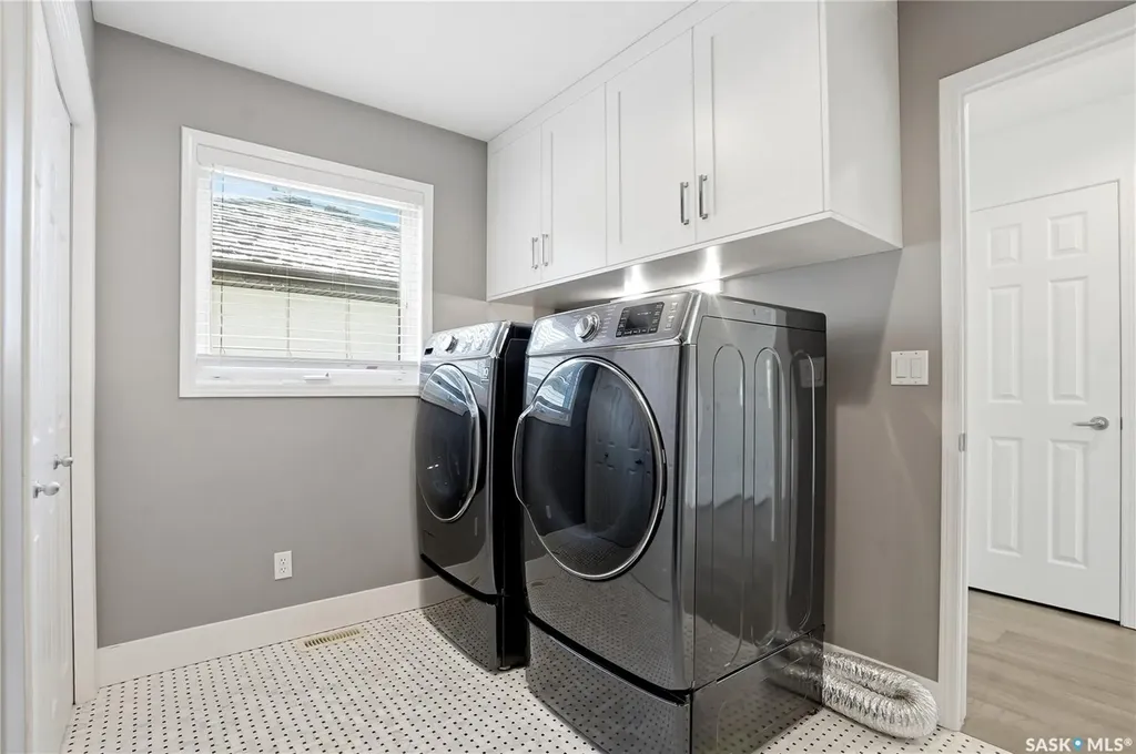 210 Horlick Crescent Saskatoon SK S7N 4R5