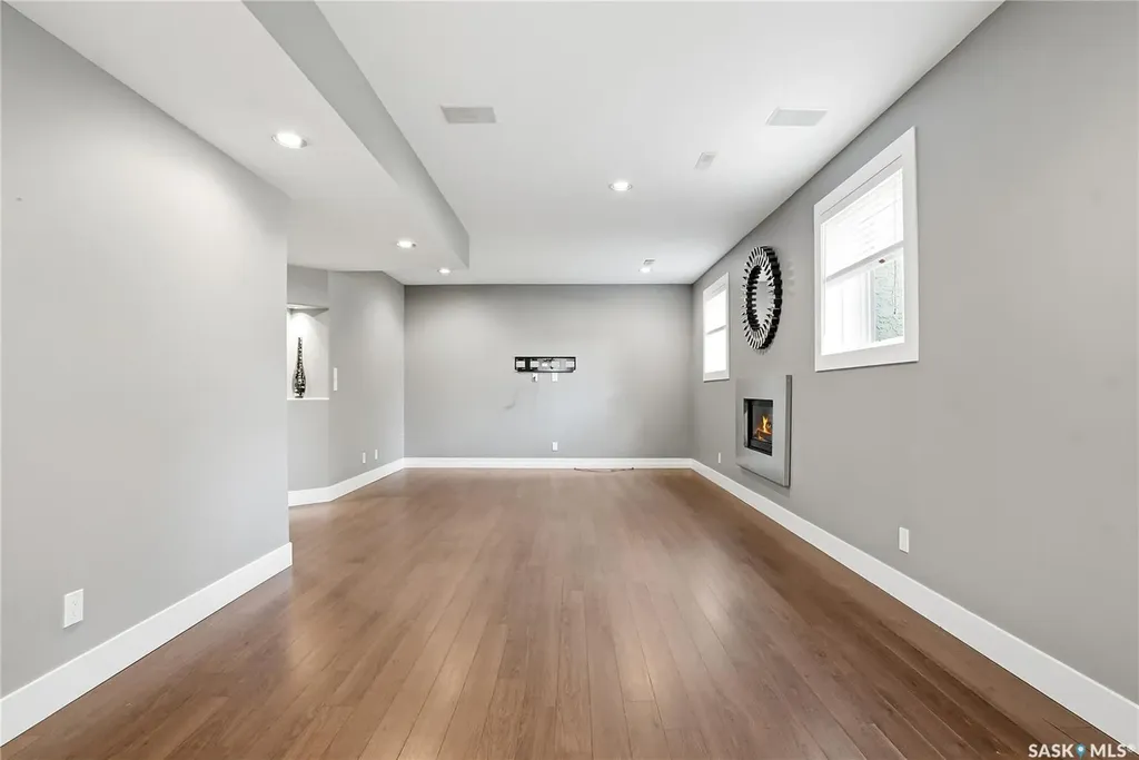 210 Horlick Crescent Saskatoon SK S7N 4R5