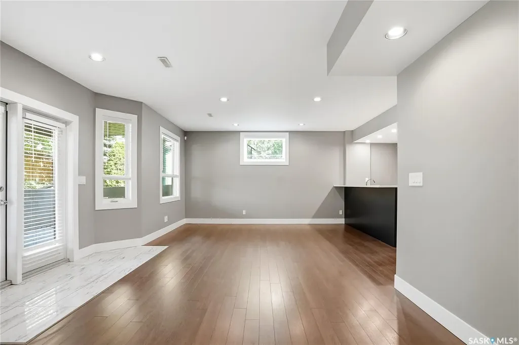 210 Horlick Crescent Saskatoon SK S7N 4R5