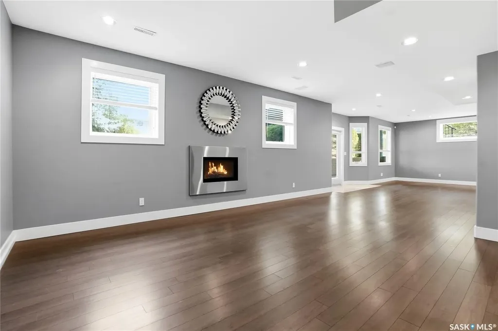 210 Horlick Crescent Saskatoon SK S7N 4R5