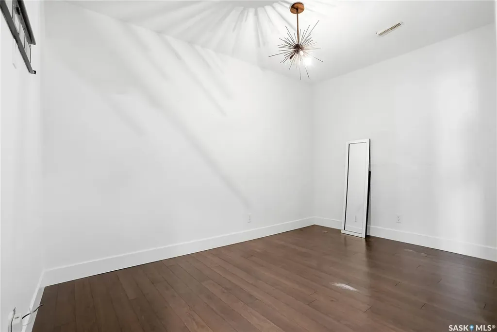 210 Horlick Crescent Saskatoon SK S7N 4R5