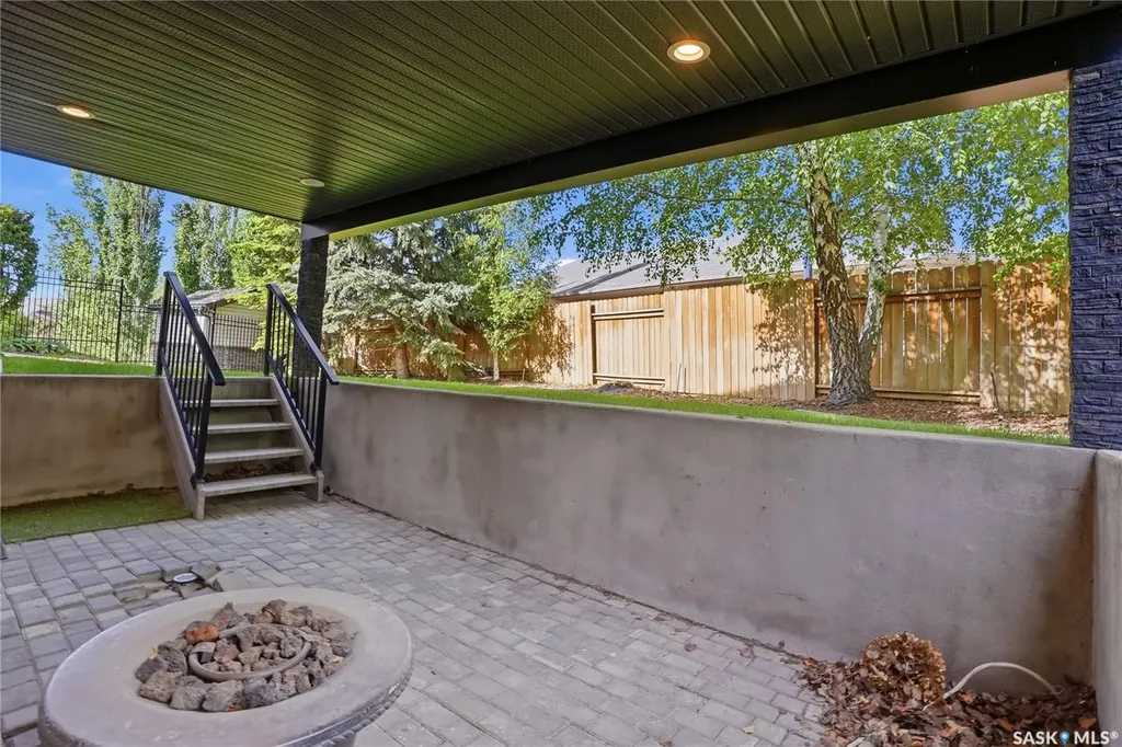 210 Horlick Crescent Saskatoon SK S7N 4R5