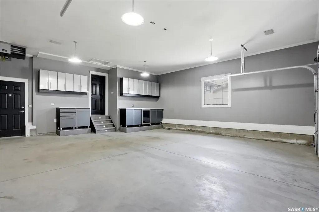 210 Horlick Crescent Saskatoon SK S7N 4R5