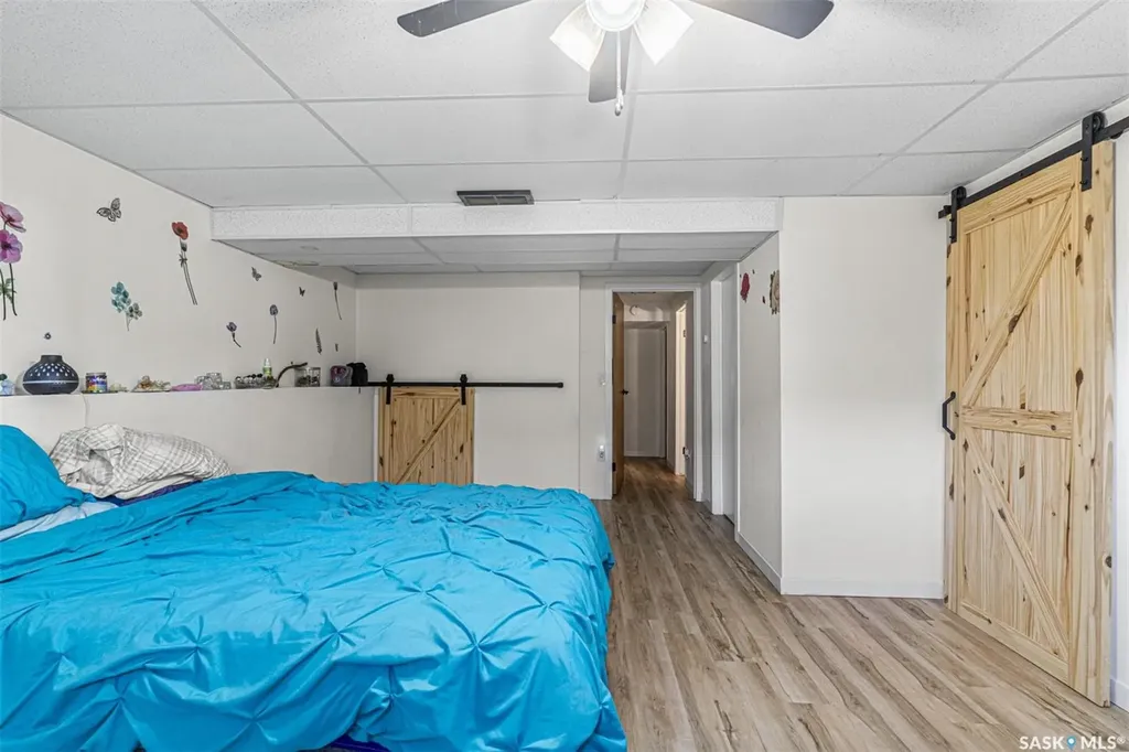 837 Kingsmere Boulevard Saskatoon SK S7J 4C4