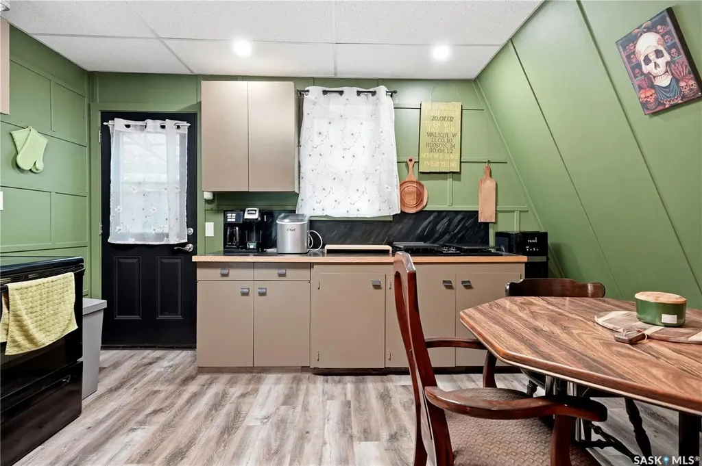 101 Centennial Avenue Marquis Rm No. 191 SK S0H 4C0