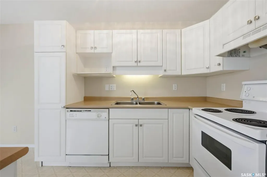 425 Bayfield Crescent Saskatoon SK S7V 1E6