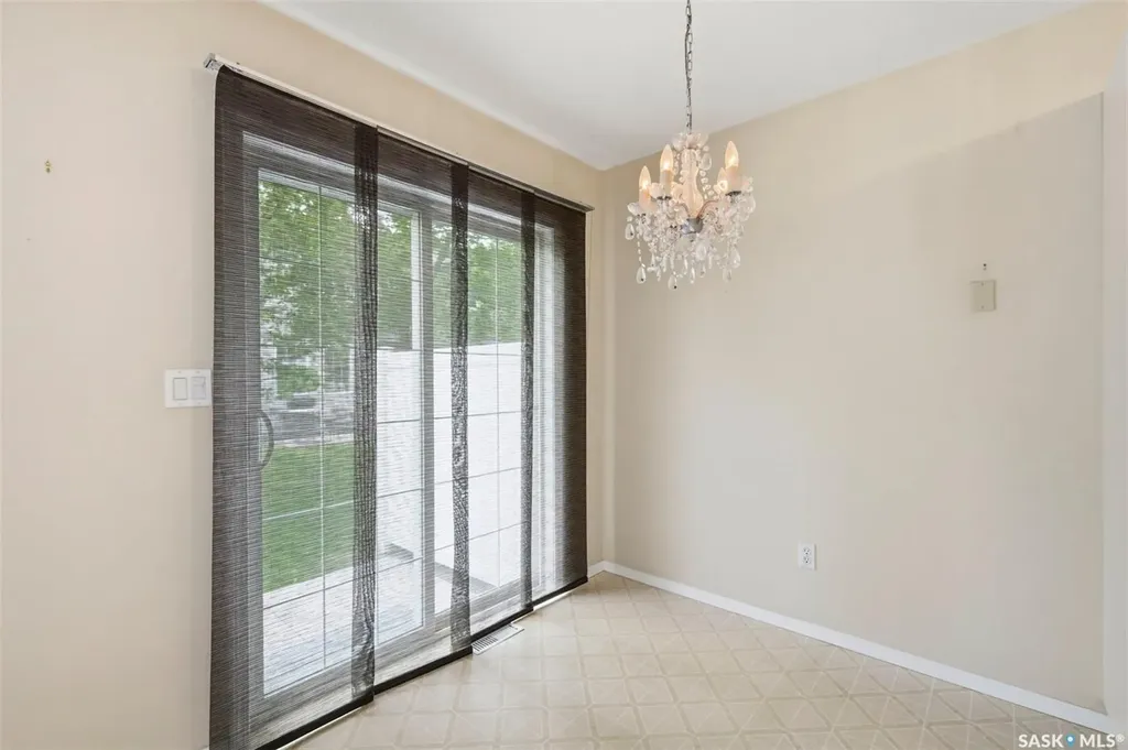 425 Bayfield Crescent Saskatoon SK S7V 1E6