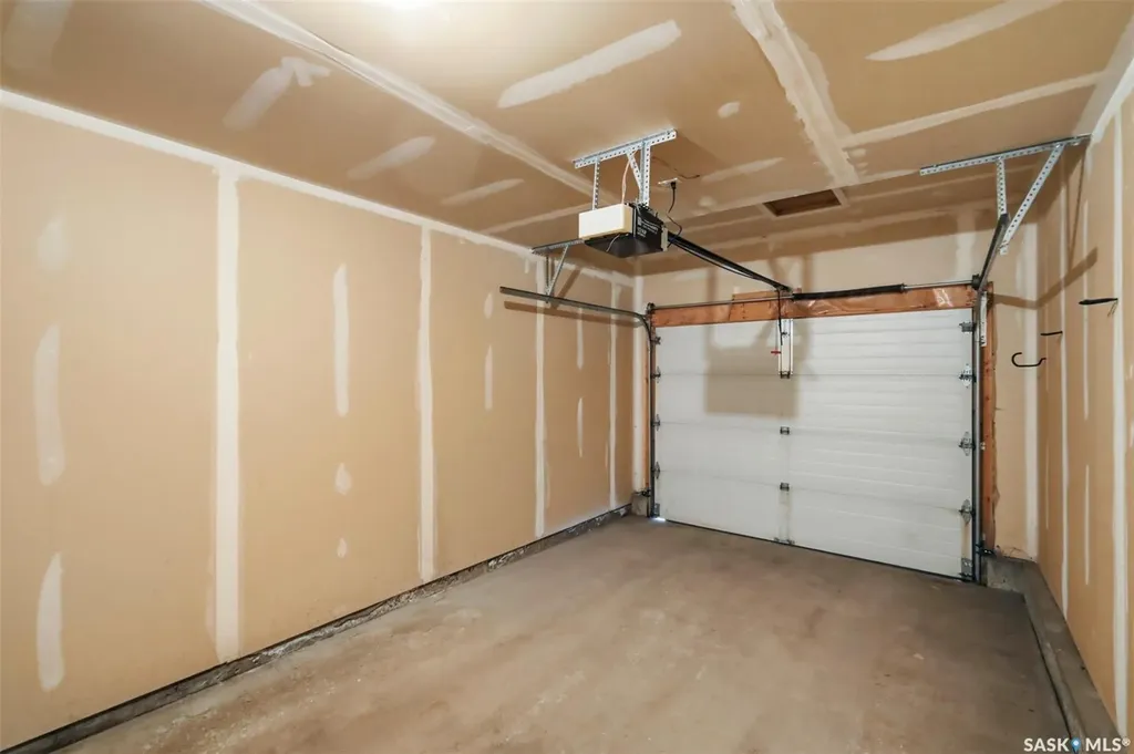 425 Bayfield Crescent Saskatoon SK S7V 1E6