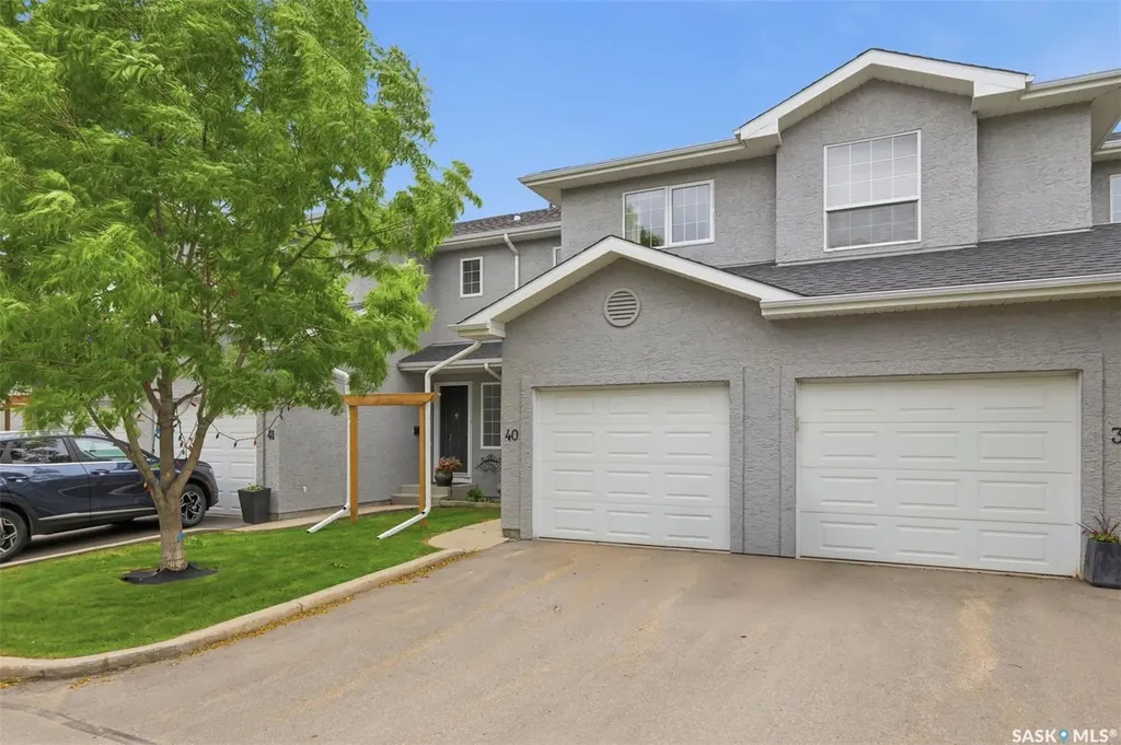 425 Bayfield Crescent Saskatoon SK S7V 1E6
