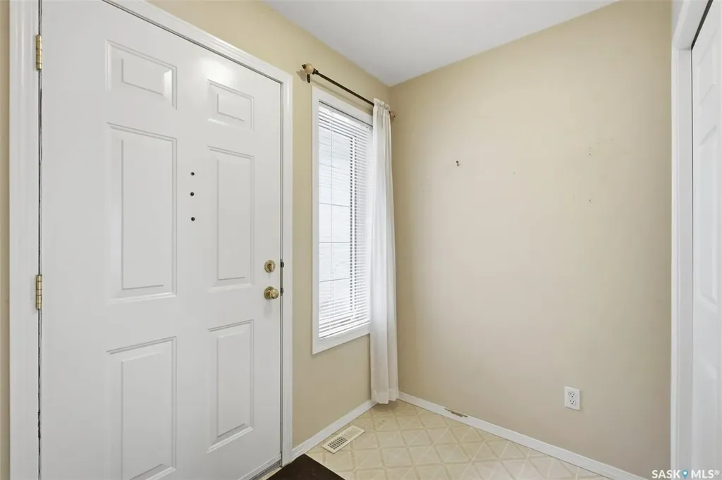 425 Bayfield Crescent Saskatoon SK S7V 1E6