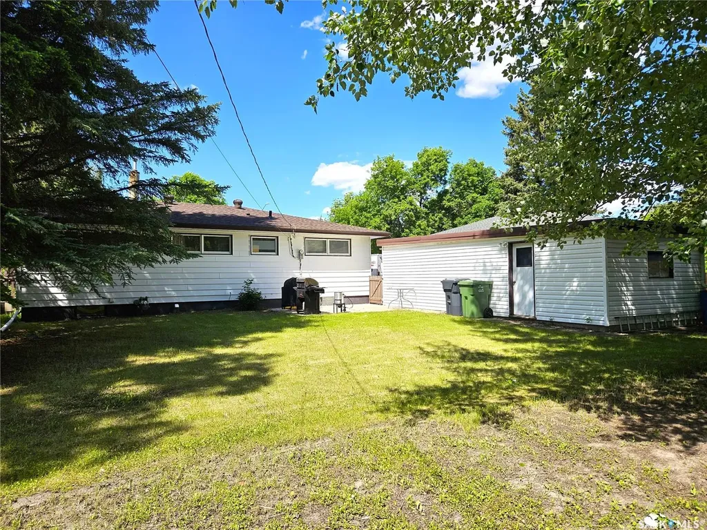 118 Logan Crescent W Yorkton SK S3N 0W5