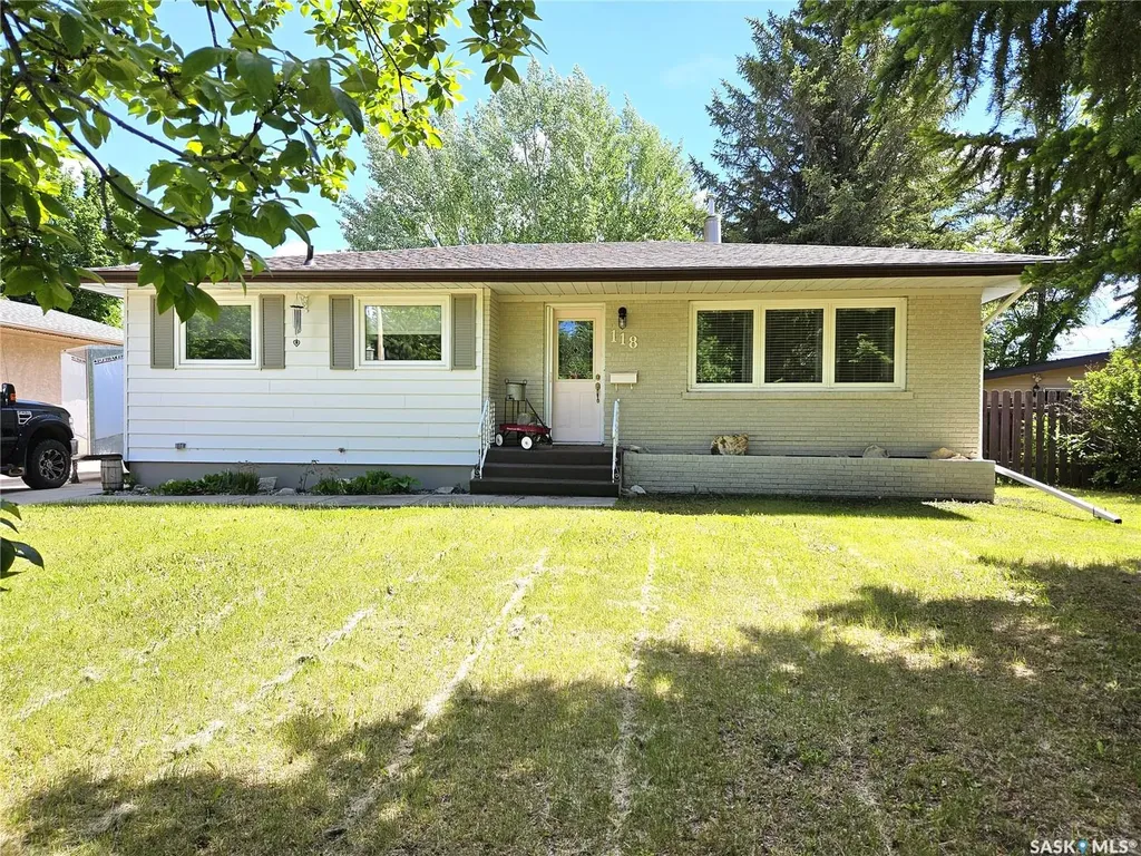 118 Logan Crescent W Yorkton SK S3N 0W5