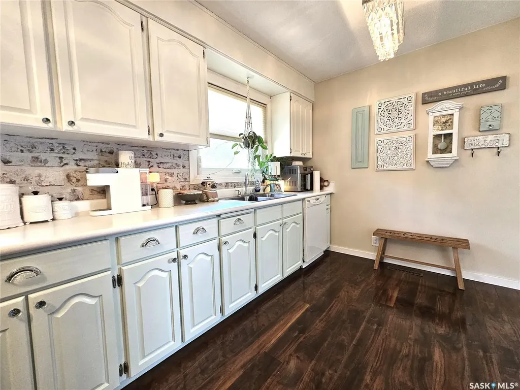 118 Logan Crescent W Yorkton SK S3N 0W5