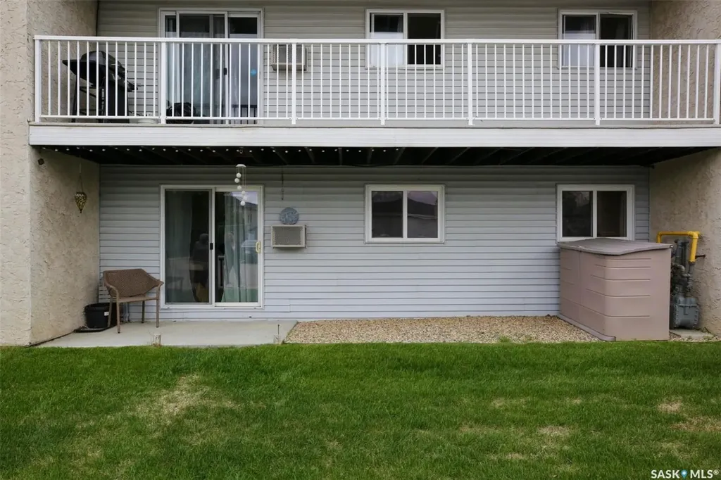 2406 Heseltine Road Regina SK S4V 1N9