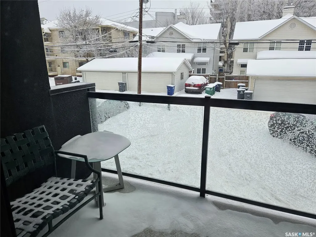 512 4th Avenue N Saskatoon SK S7K 2M7