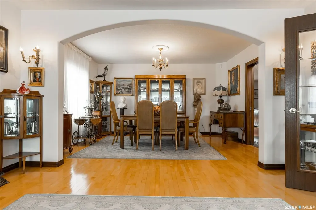811 Braeside View Saskatoon SK S7V 1A7