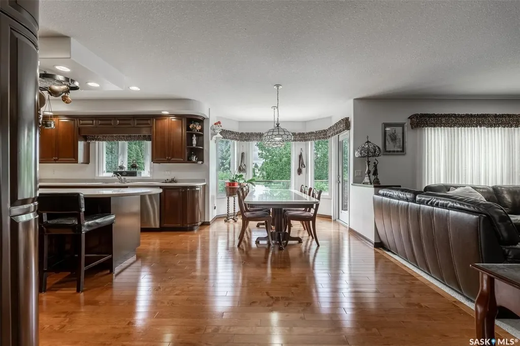 811 Braeside View Saskatoon SK S7V 1A7