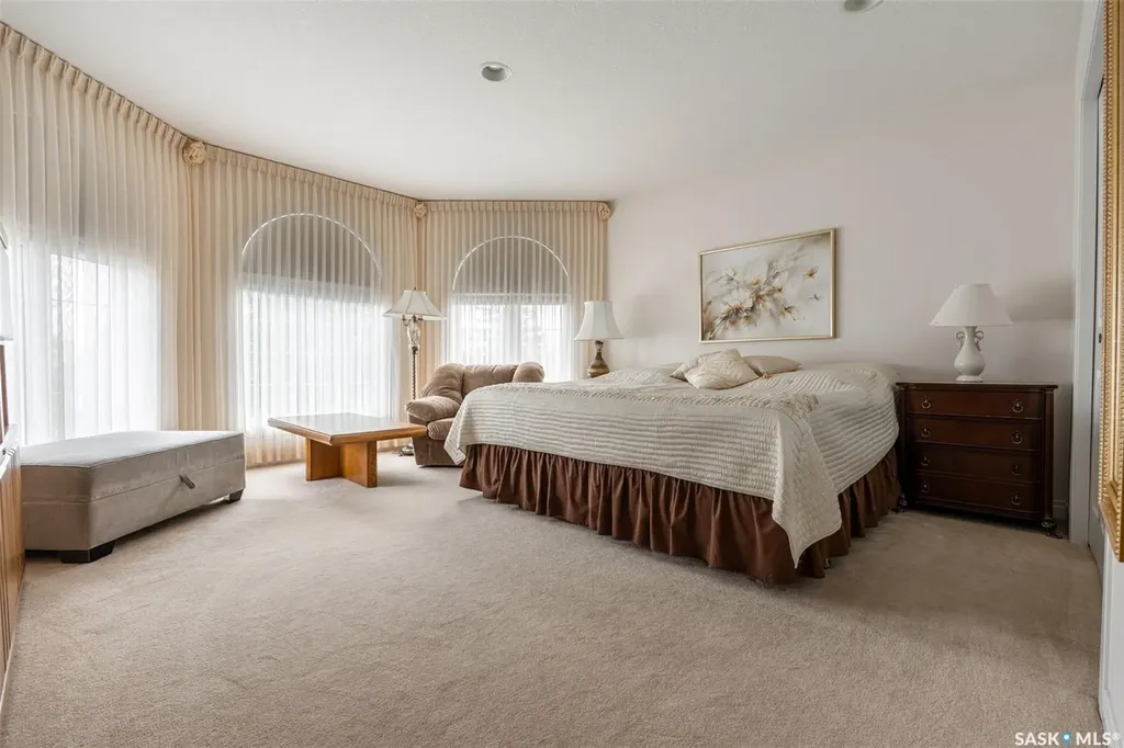 811 Braeside View Saskatoon SK S7V 1A7