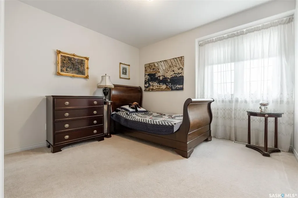 811 Braeside View Saskatoon SK S7V 1A7