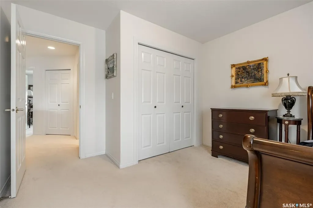 811 Braeside View Saskatoon SK S7V 1A7