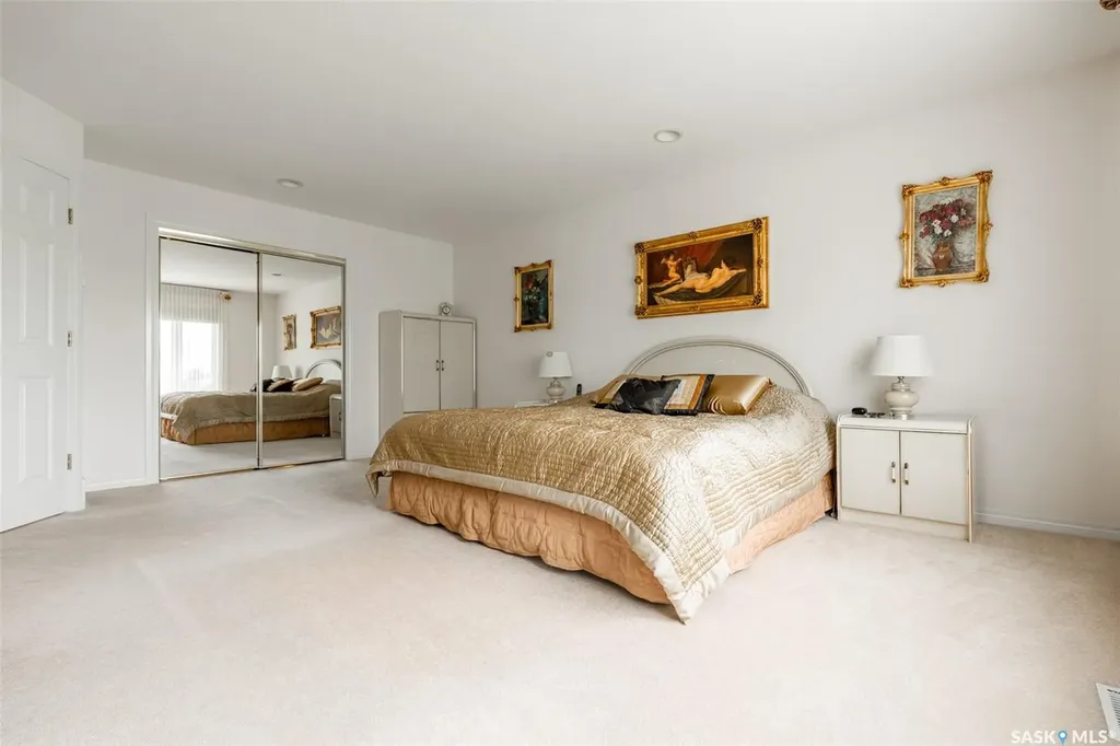 811 Braeside View Saskatoon SK S7V 1A7
