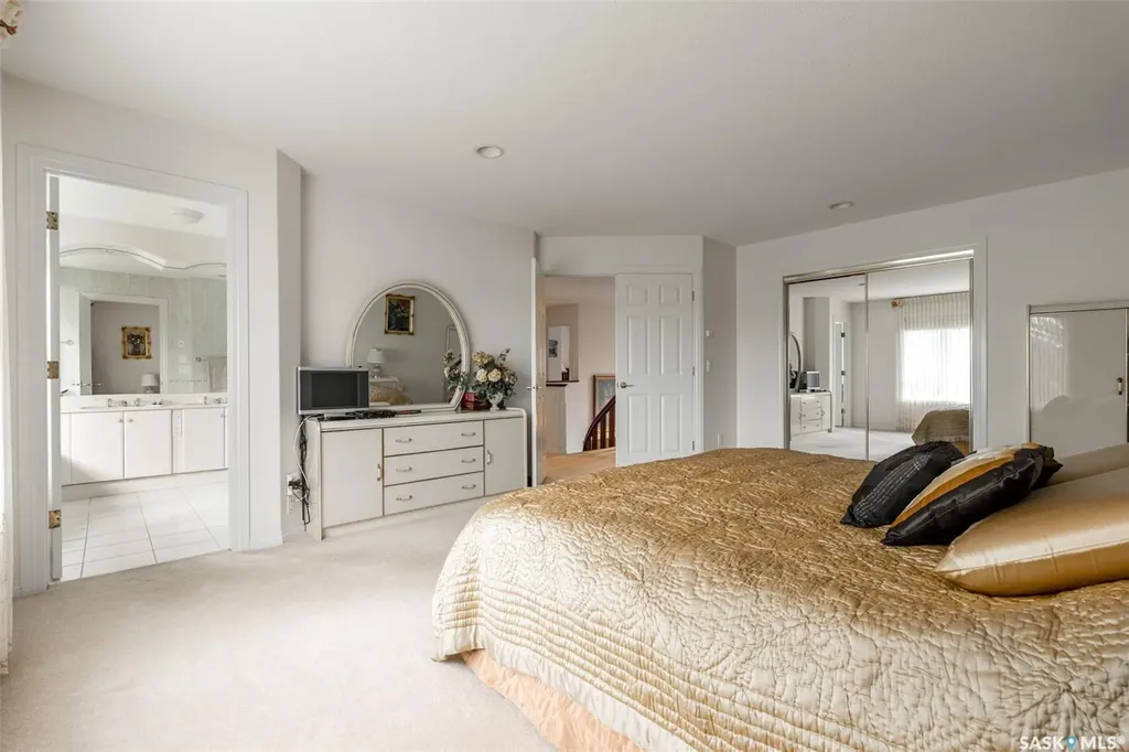 811 Braeside View Saskatoon SK S7V 1A7