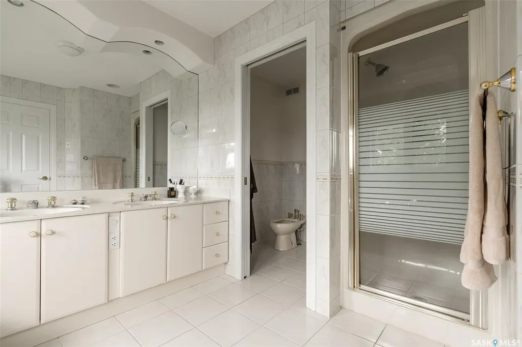 811 Braeside View Saskatoon SK S7V 1A7