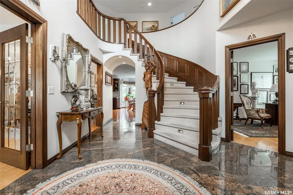 811 Braeside View Saskatoon SK S7V 1A7