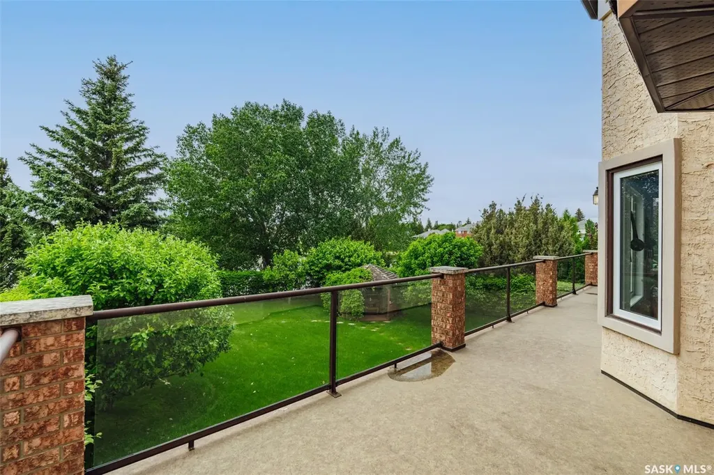 811 Braeside View Saskatoon SK S7V 1A7