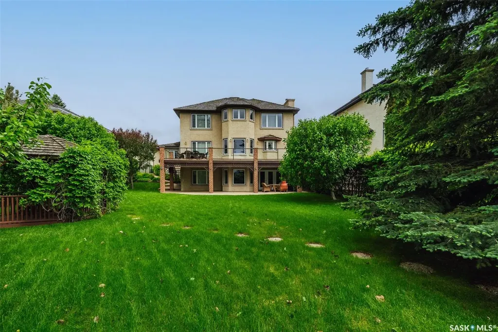 811 Braeside View Saskatoon SK S7V 1A7