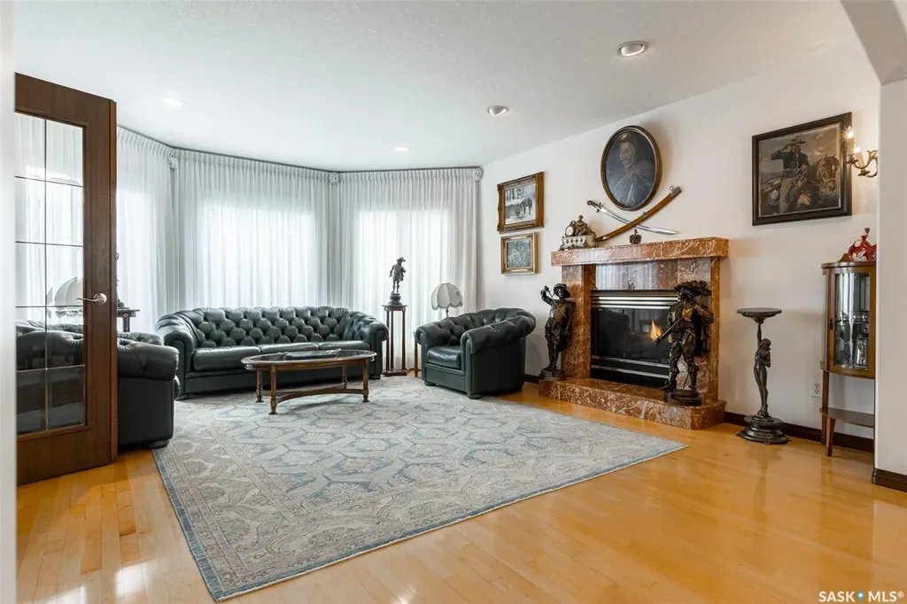 811 Braeside View Saskatoon SK S7V 1A7