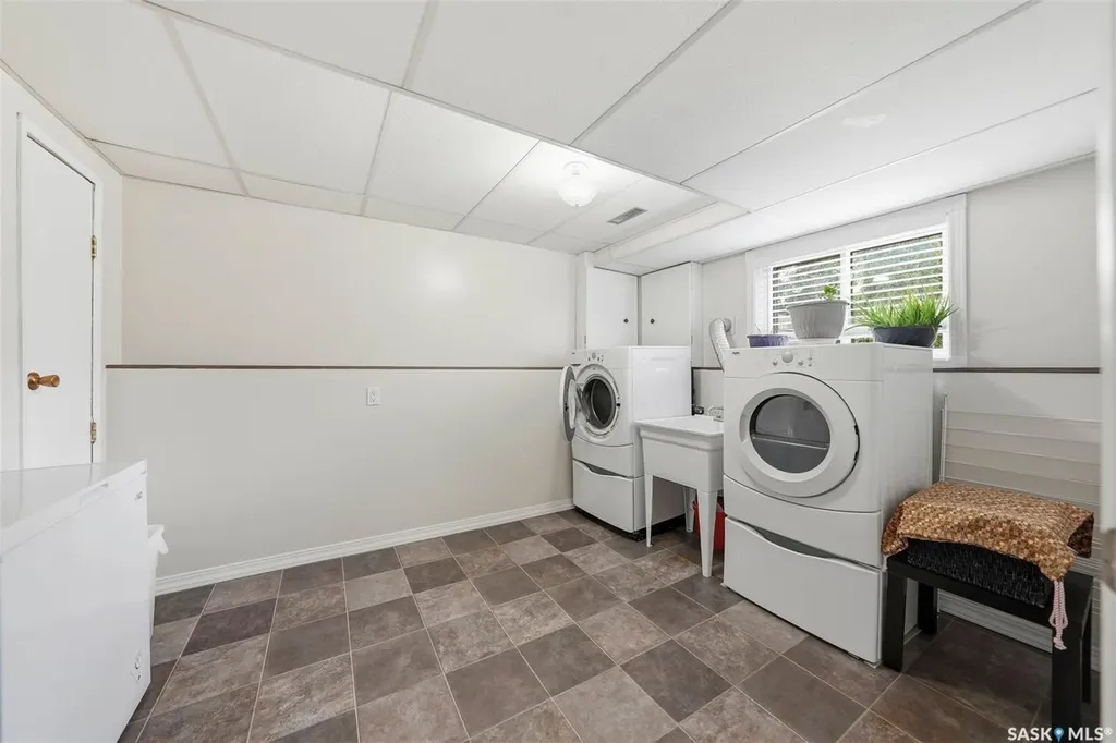 235 Benesh Crescent Saskatoon SK S7K 6L5
