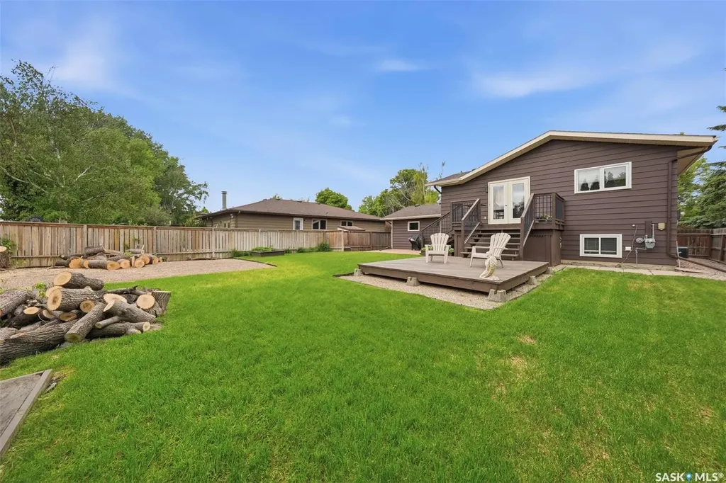 235 Benesh Crescent Saskatoon SK S7K 6L5