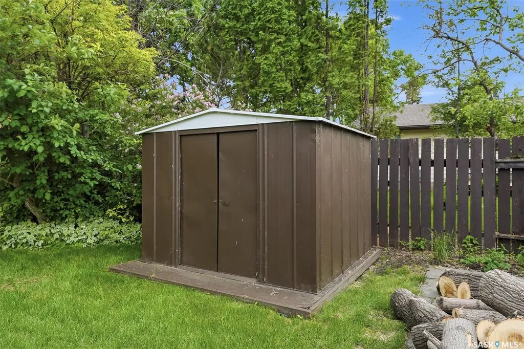 235 Benesh Crescent Saskatoon SK S7K 6L5