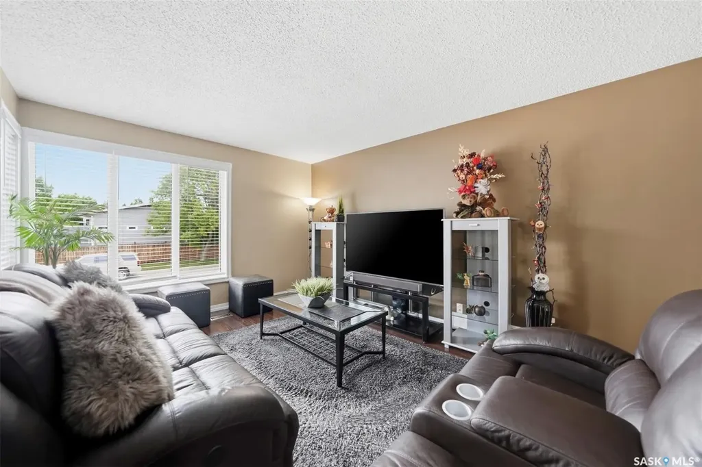 235 Benesh Crescent Saskatoon SK S7K 6L5