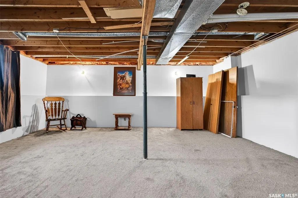 1319 Stadacona Street W Moose Jaw SK S6H 6M9
