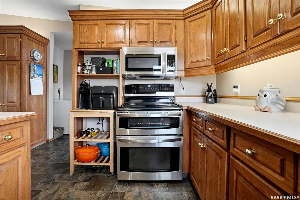 177 Ottawa Street Regina SK S4R 1N3