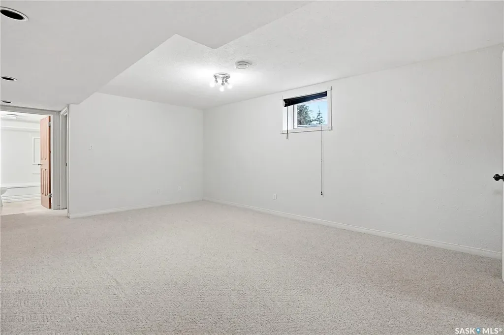177 Ottawa Street Regina SK S4R 1N3