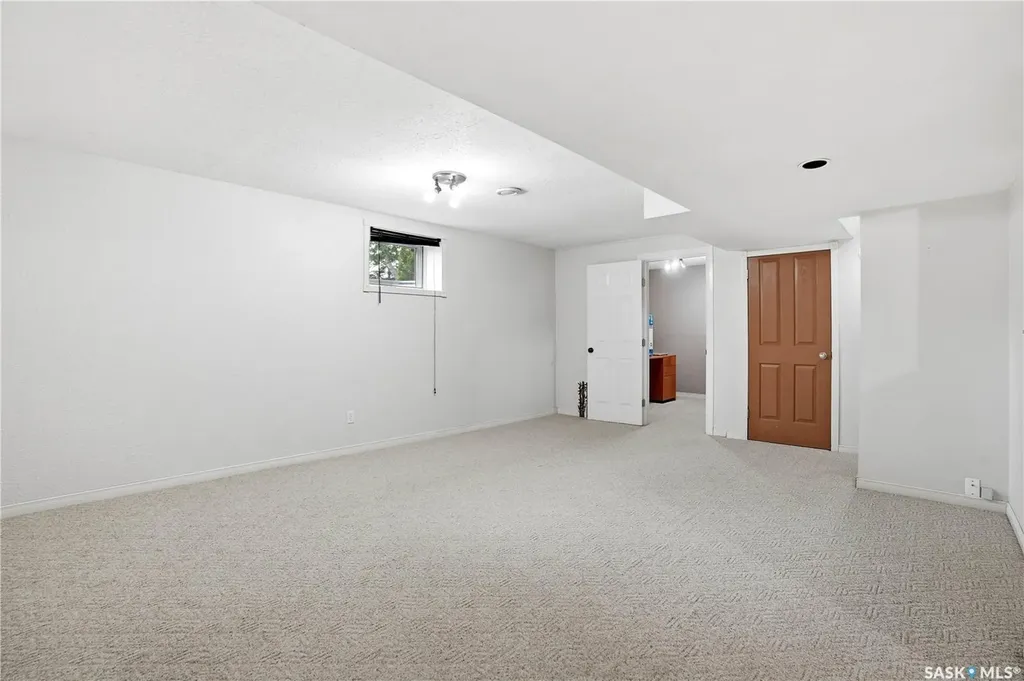 177 Ottawa Street Regina SK S4R 1N3