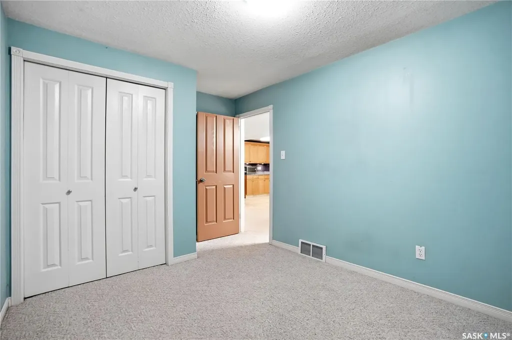 177 Ottawa Street Regina SK S4R 1N3