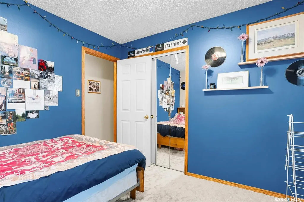330 Whiteshore Way Saskatoon SK S7J 4C2
