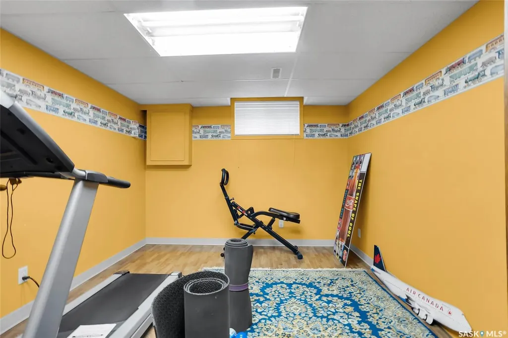 330 Whiteshore Way Saskatoon SK S7J 4C2