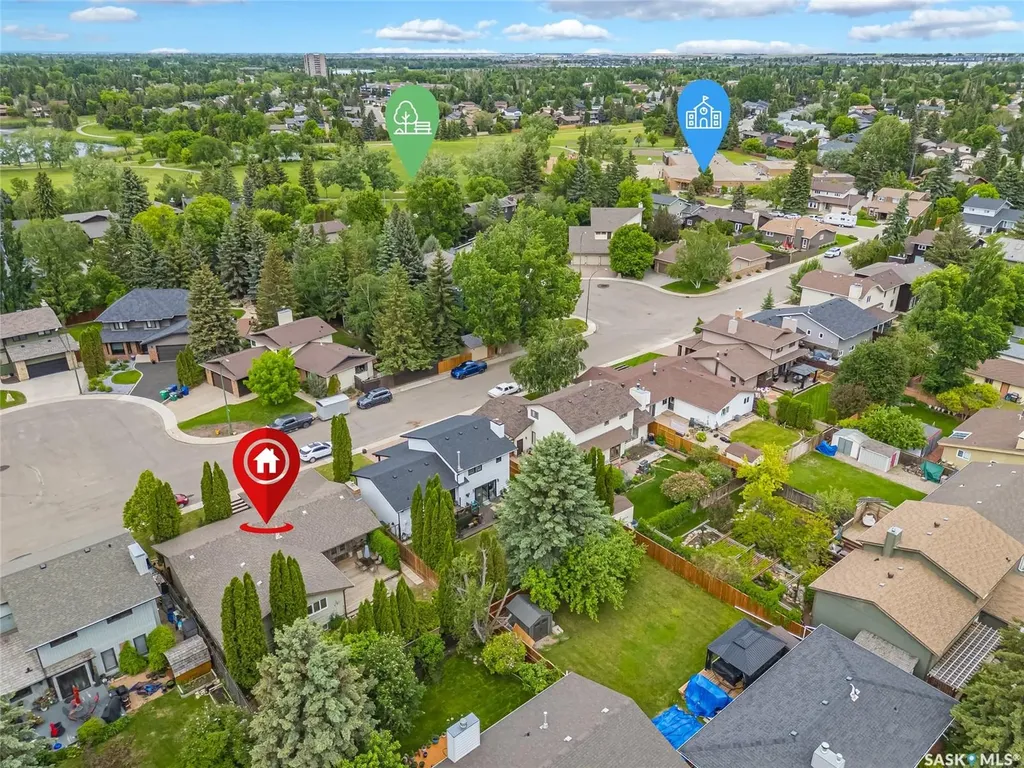 330 Whiteshore Way Saskatoon SK S7J 4C2