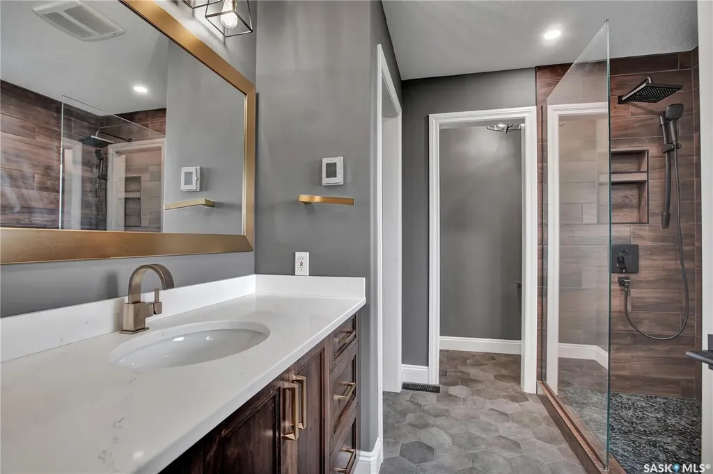 314 Beerling Crescent Saskatoon SK S7S 1K4