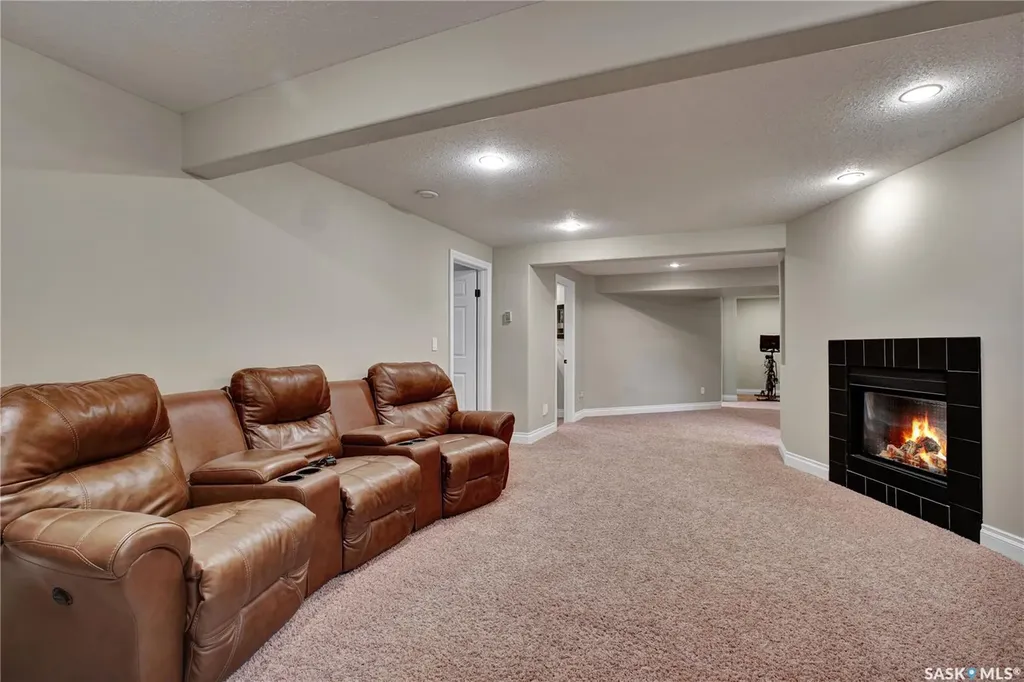 314 Beerling Crescent Saskatoon SK S7S 1K4