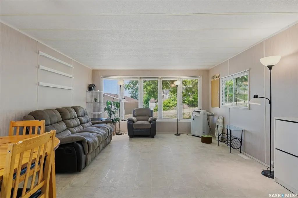 71 Canary Drive Glen Harbour SK S0G 4L0