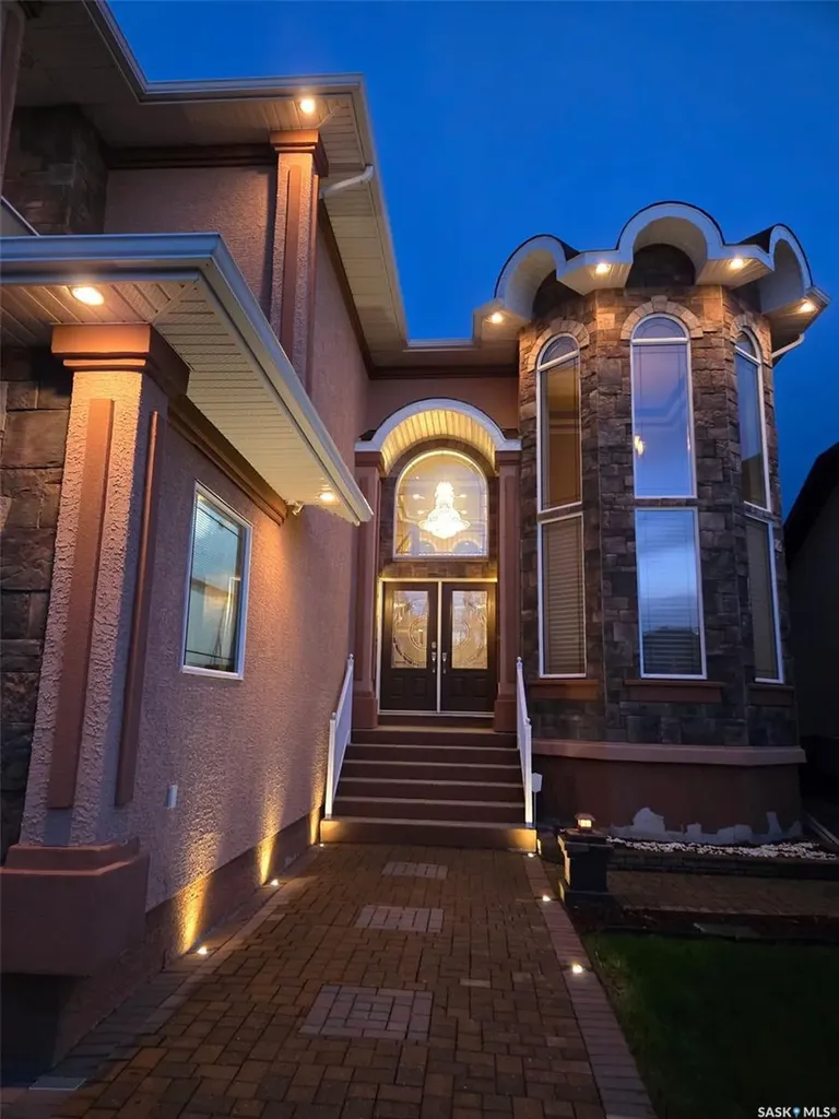 1607 Stensrud Road Saskatoon SK S7W 0C5